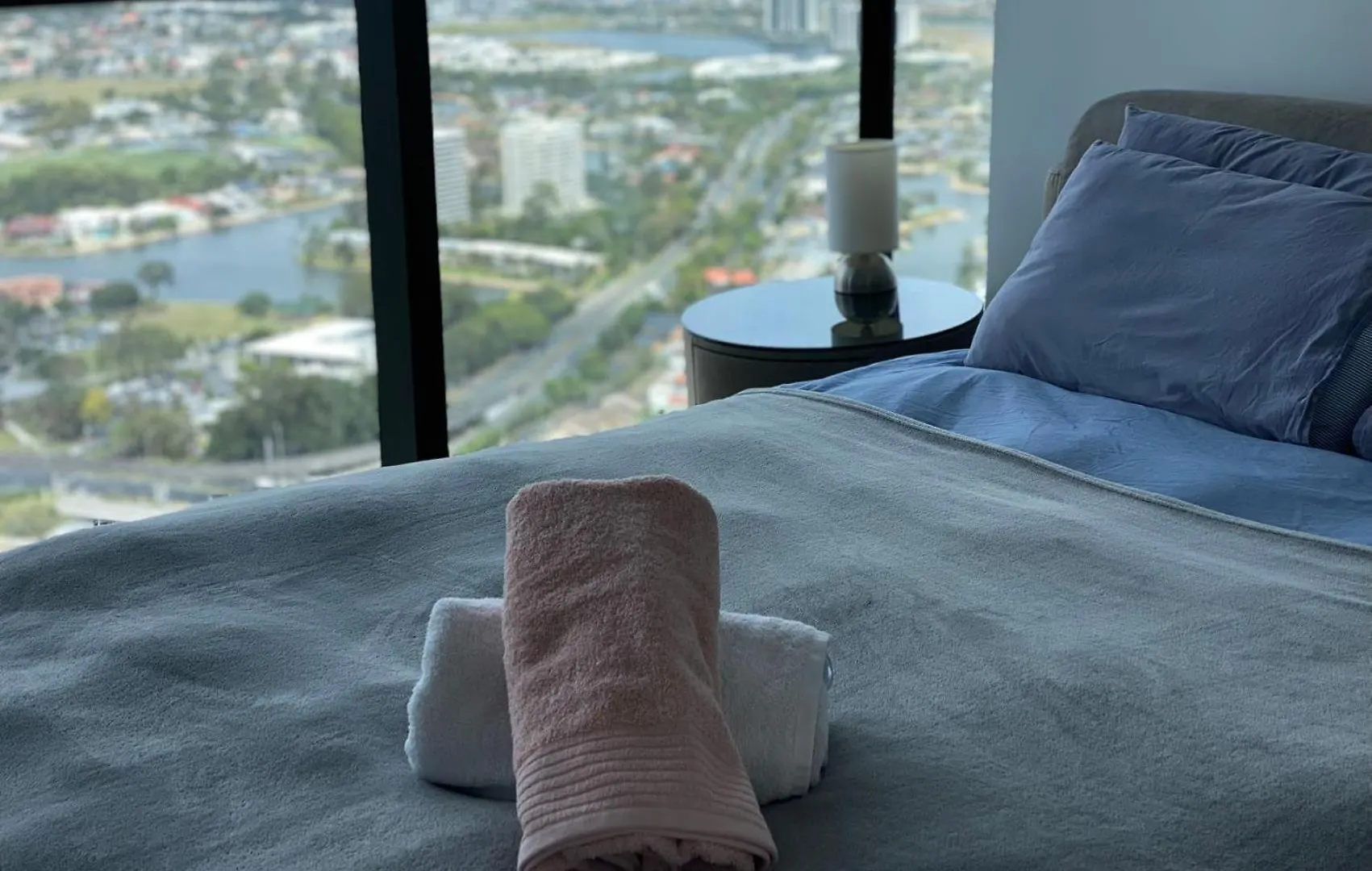 Luxury Casino 1B Apt At Broadbeach Gold Coast Apartment